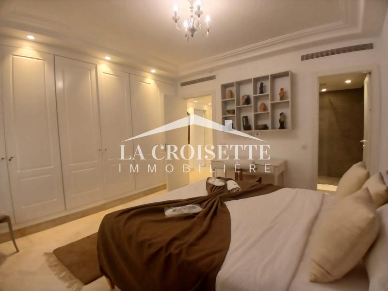 Villa meublée S+3 avec piscine et studio indépendant à Gammarth